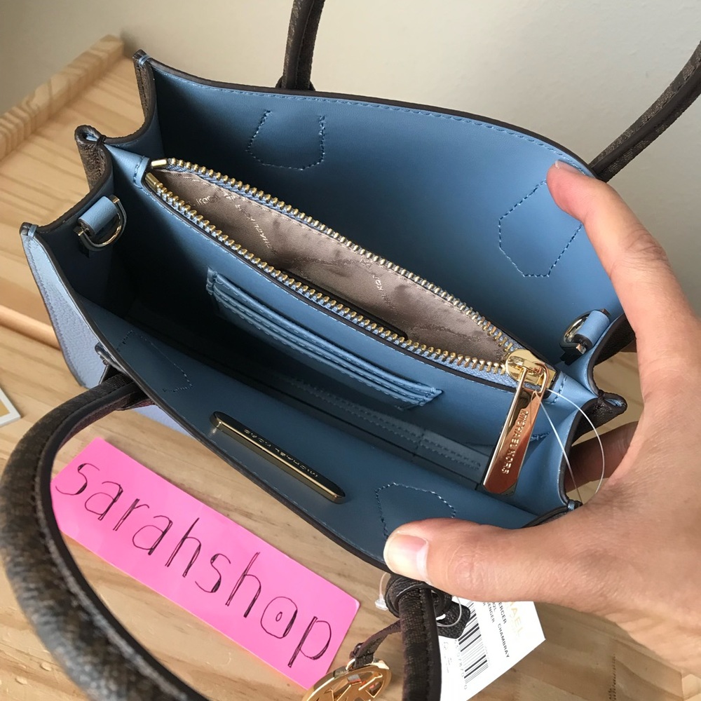 🌼Michael Kors Purse - Picture 9 of 14